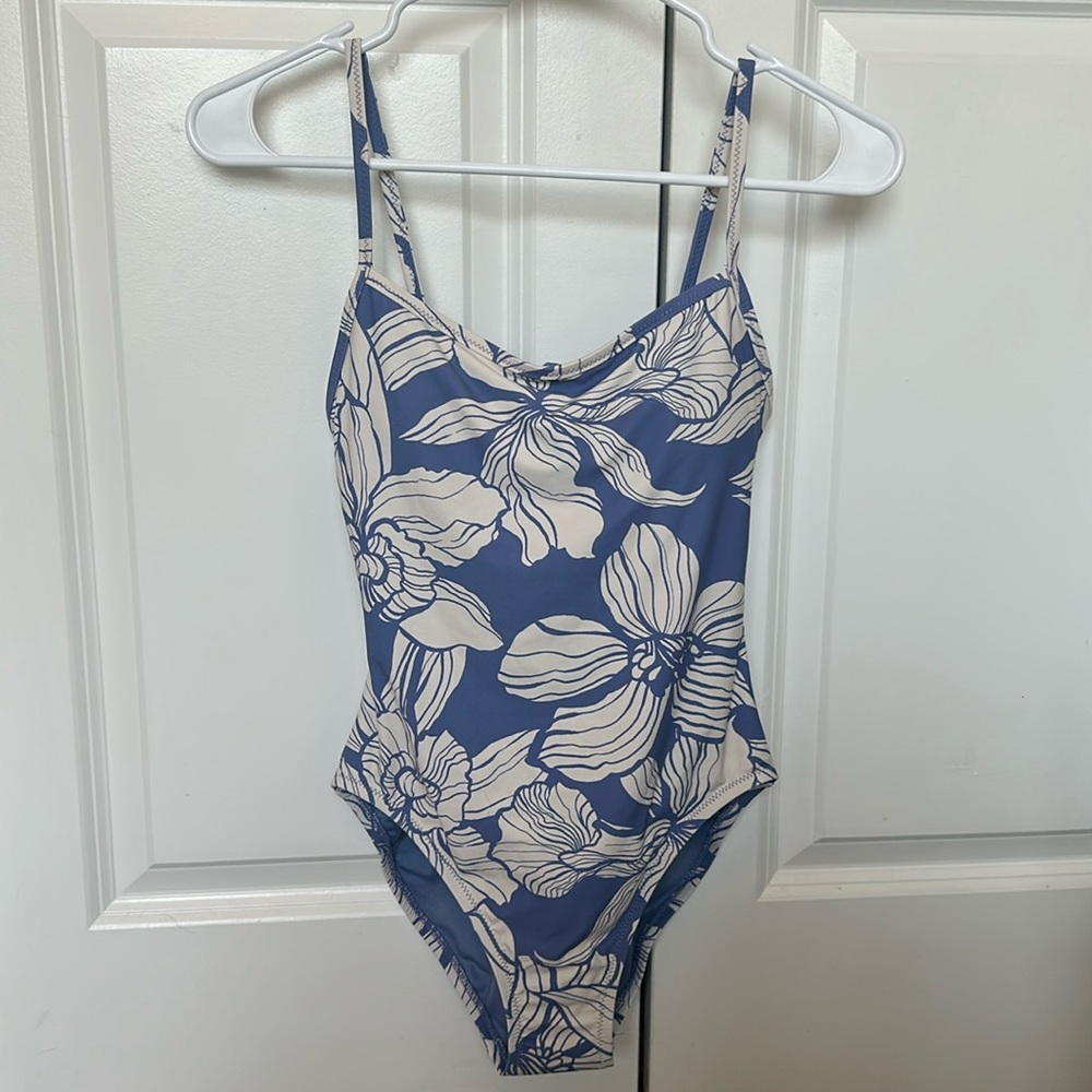 NEW GAP One-Piece Swimsuit in Blue Floral (small)